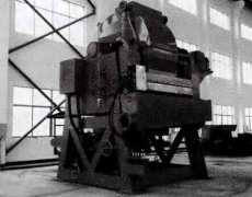 SLon雙立環(huán)脈動(dòng)高梯度磁選機(jī)工作原理